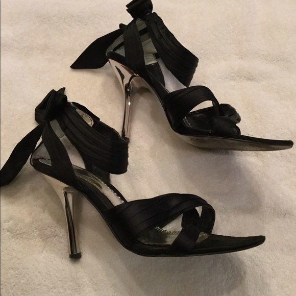 BAKERS Back Bow Open Toe Strappy Heels - Picture 2 of 8